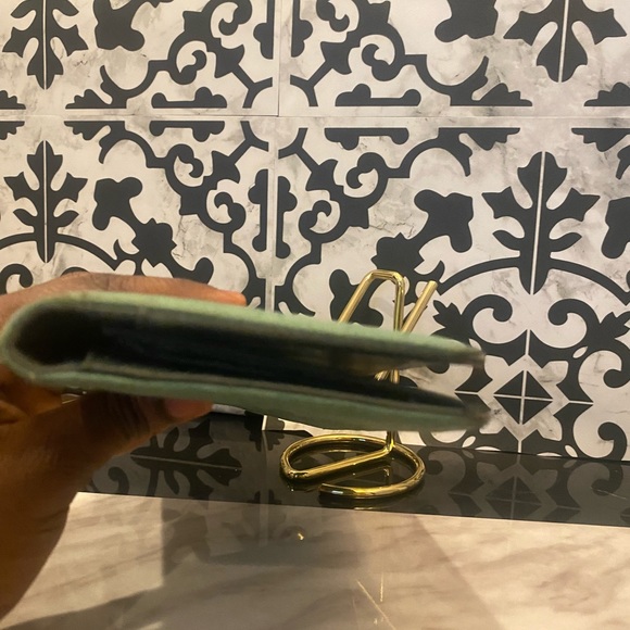 GUC Chanel Camellia bifold wallet green - Picture 3 of 12